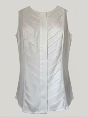 95% Liquid Silk Etcetera White Sleeveless Top